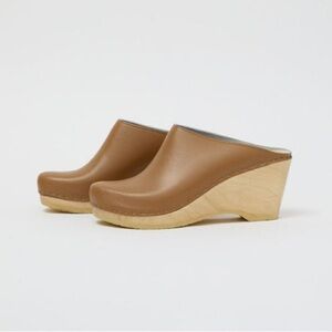 No. 6 New School Clog on Wedge in Khaki Size 41